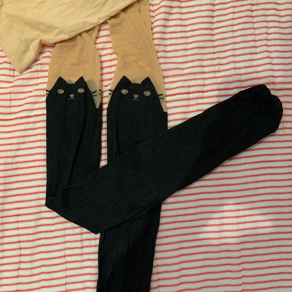 Cute kitty tights. Never used.